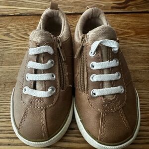 Falls Creek Kids Zip Sneakers